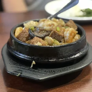 Seafood Hot Pot