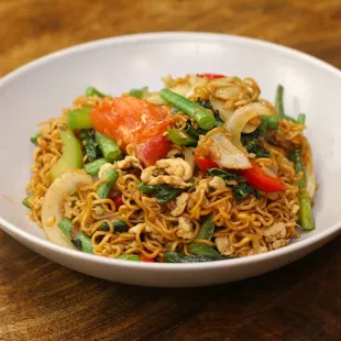 food, ramen, noodle soup, noodle dish, ramen and noodles, noodles