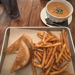 Tomato Basil Soup Grilled Cheese w/fries
