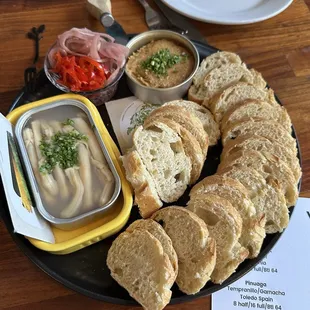 Razor clams and cod with parsley pate