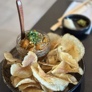 Salmon Poke w/ Chips