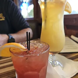 Yummy drinks at a reasonable price...yeah happy hour!