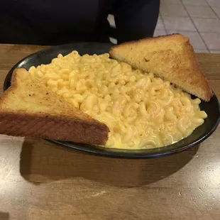MAC &amp; CHEESE PLATE
