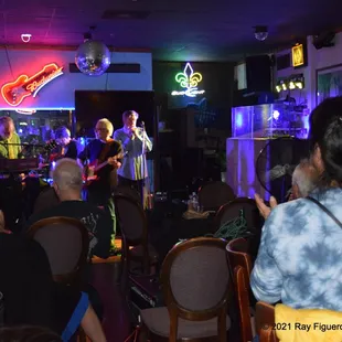 The Note Lounge