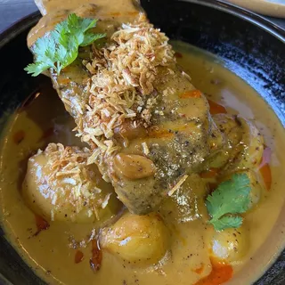 SLOW BRAISED SHORT RIBS MASSAMAN CURRY
