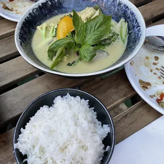 CHICKEN GREEN CURRY