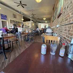 Main view of the entire restaurant