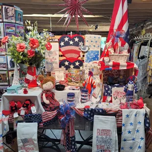 Such a cute patriotic display for the 4th!