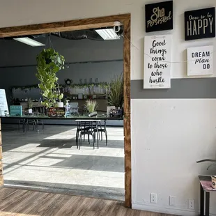 Entrance into main seating and order area