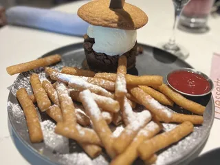 Heck’s Cafe