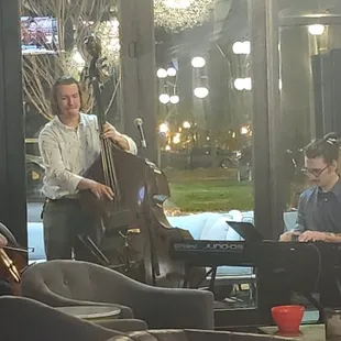 Live jazz!!!
