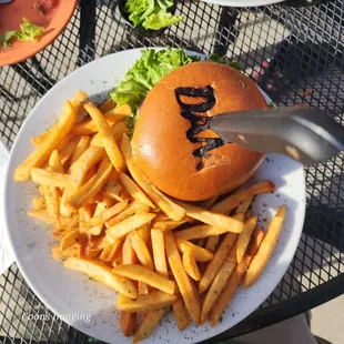 Dam burger. Fries.