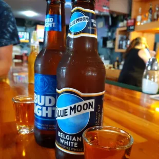 Maker's mark, bud light, blue moon. Happy early birthday bartender!