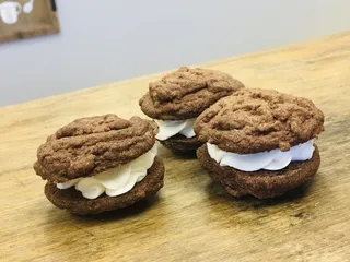 Pickle And Chip’s Field Trip