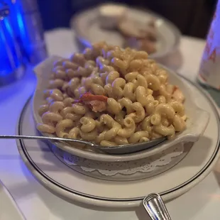 Crab macaroni and cheese