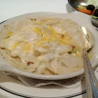 Cheesy Au Gratin Potatoes