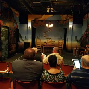 THE OCHRE HOUSE THEATER : A lovely small theater, seating approx. 50