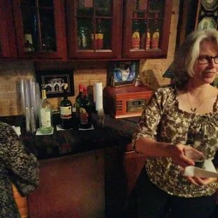 THE OCHRE HOUSE : One complimentary drink