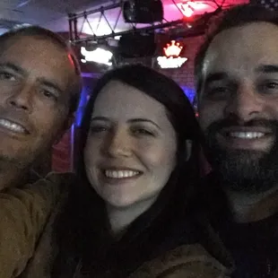 Yehhhawwweeee Candice the Bartender is a bad ass