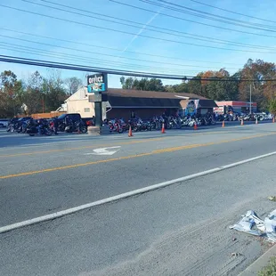Absolutely love the place, wonderful staff super clean. We went there for their 10th annual toy run for Christmas 2021.