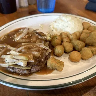 Hamburger steak, okra &amp; mashed potatoes