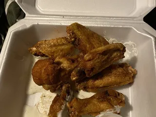 Lew's Patio & Grill