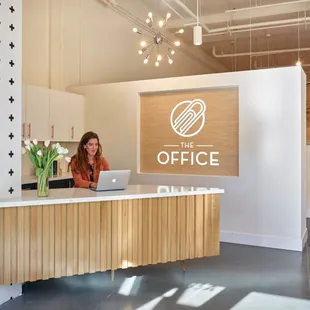 Reception &amp; mail services included with every membership.