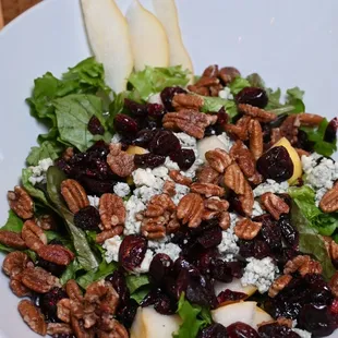 PECAN PEAR BLUE CHEESE SALAD