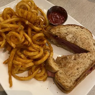 Reuben sandwich
