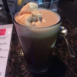 Nitro milk stout with ice cream