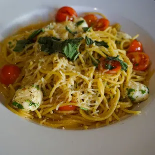 Summer Caprese Pasta