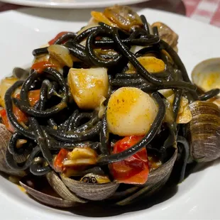 Seafood Black Linguine