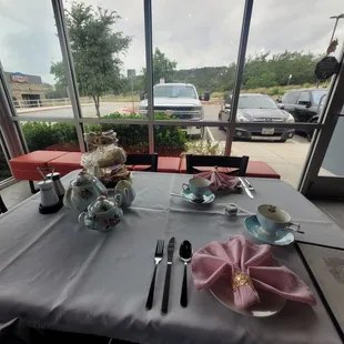 Beautiful setting.owner&apos;s and staff friendly, knowledgeable and lovely people.  Rate this 5 star.