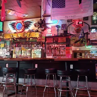 Pulled into the oldest tavern in Snohomish to wait on a client and beat the heat.