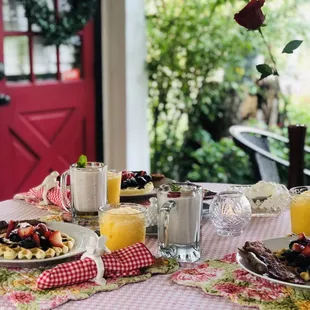 Safe distancing and Breakfast!