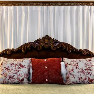 King sized bed in The Liberty Suite