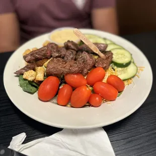 Grilled steak salad