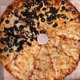 Large pizza, 1/2 black olives &amp; 1/2 pineapple