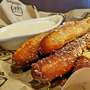 Beer cheese and pretzels