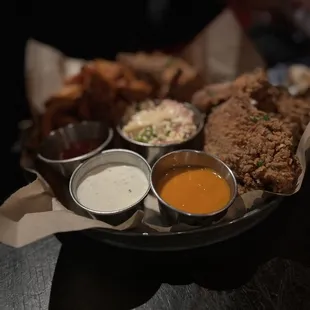 Olde Bar&apos;s Hot Chicken