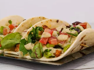 Deuces Kitchen and Cocktails