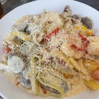Cajun Alfredo Rigatoni