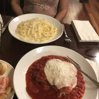 Fettuccine Alfredo
