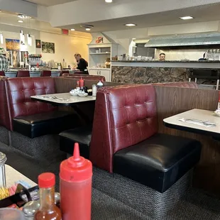 sushi and sashimi, interior