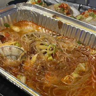 Clams vermicelli bowl