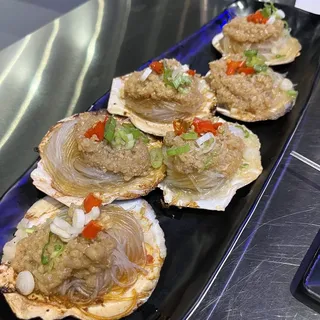 Scallop with Garlic Sauce