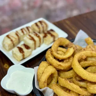 Onion Rings , Deep Fried ToFu (6pcs)