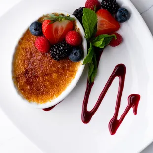 IG - @kenty_eats | dulce de leche creme brûlée