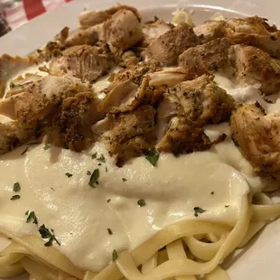 Chicken Alfredo with bacon