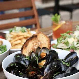 oysters, mussels, oysters and mussels, shellfish, food